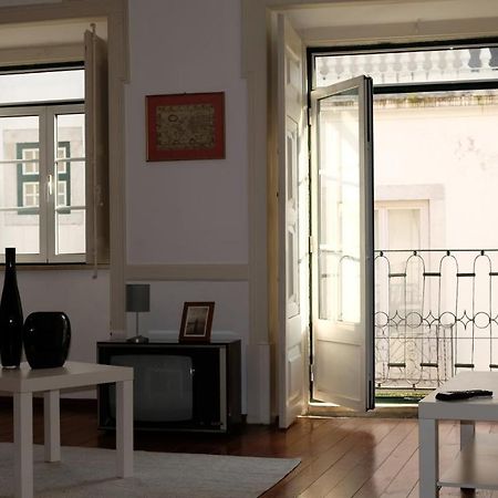 Apartamento Central Para Grupo Ou Familias Lisbon Exterior photo