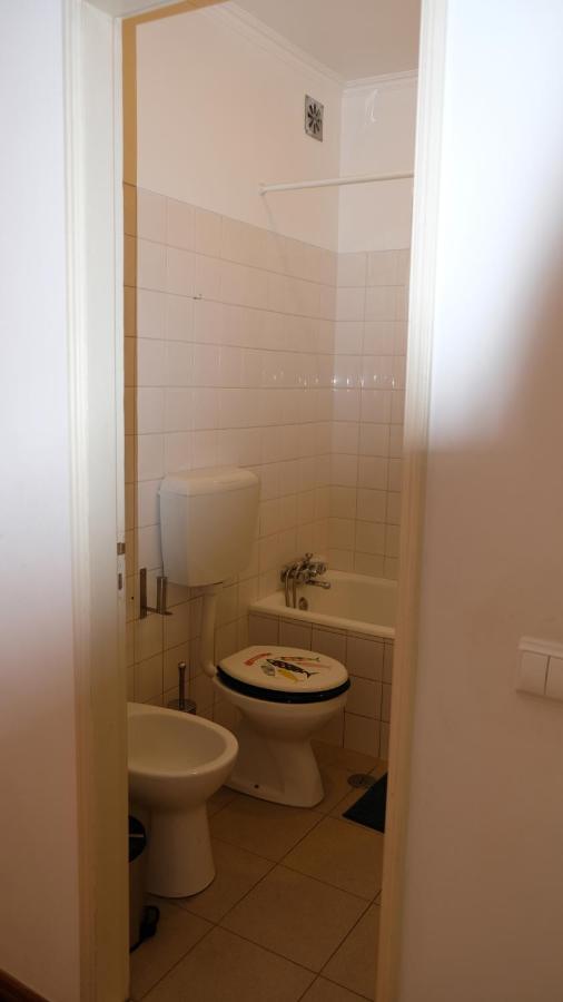 Apartamento Central Para Grupo Ou Familias Lisbon Exterior photo