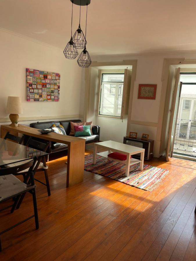 Apartamento Central Para Grupo Ou Familias Lisbon Exterior photo