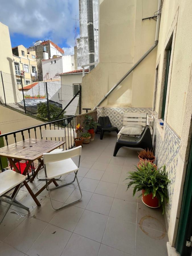 Apartamento Central Para Grupo Ou Familias Lisbon Exterior photo